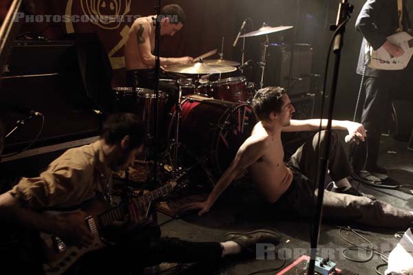 THE FAT WHITE FAMILY - 2016-03-02 - PARIS - La Maroquinerie - 